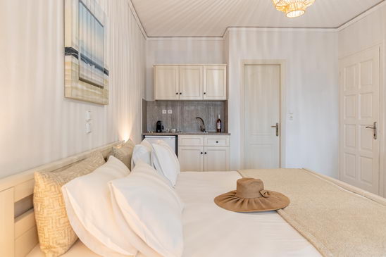 Standard Studio for 2 Adults and 2 Child (up to 10 years old each)